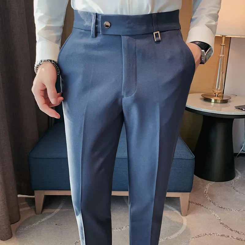 Calça de alfaiataria masculina Monterali MT213 com corte slim e tecido premium.