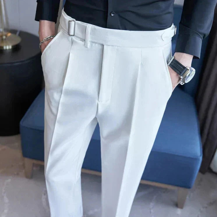 Calça masculina Monterali MT208 com corte de alfaiataria e acabamento refinado.