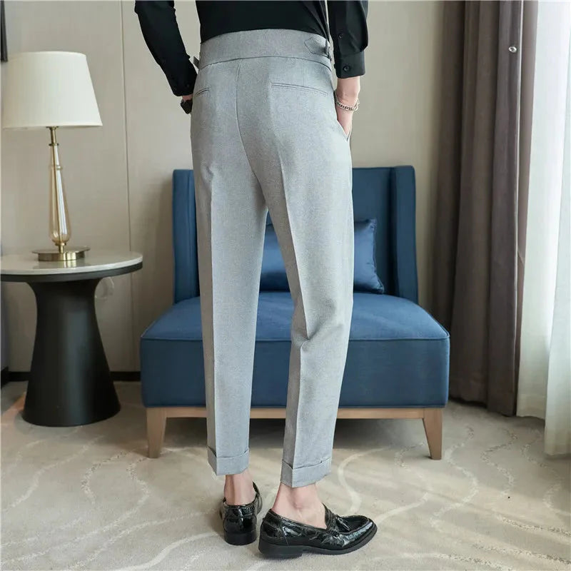 Calça de alfaiataria masculina Monterali MT211 com corte tailored e acabamento refinado.