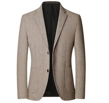 Blazer masculino Monterali MT030 com algodão leve, caimento ajustado e visual sofisticado. Ideal para eventos formais ou produções casuais elegantes.

